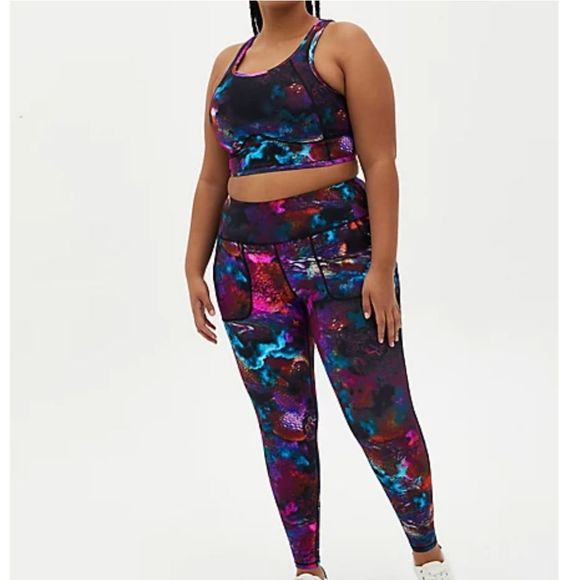 torrid Pants - Torrid Active Pink Cloud Dye Legging & Bra Set